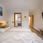 Luxury Alpine In Neukirchen