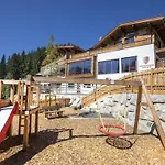 Alpesi faház Luxury Alpine In Neukirchen