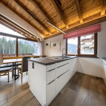 Chalet Luxury Alpine In Neukirchen