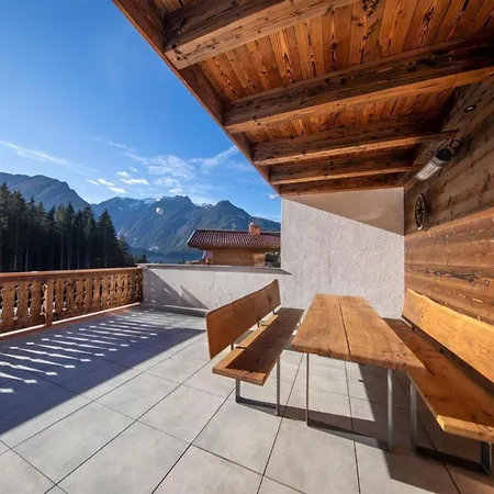Luxury Alpine With View Chalet Neukirchen am Großvenediger